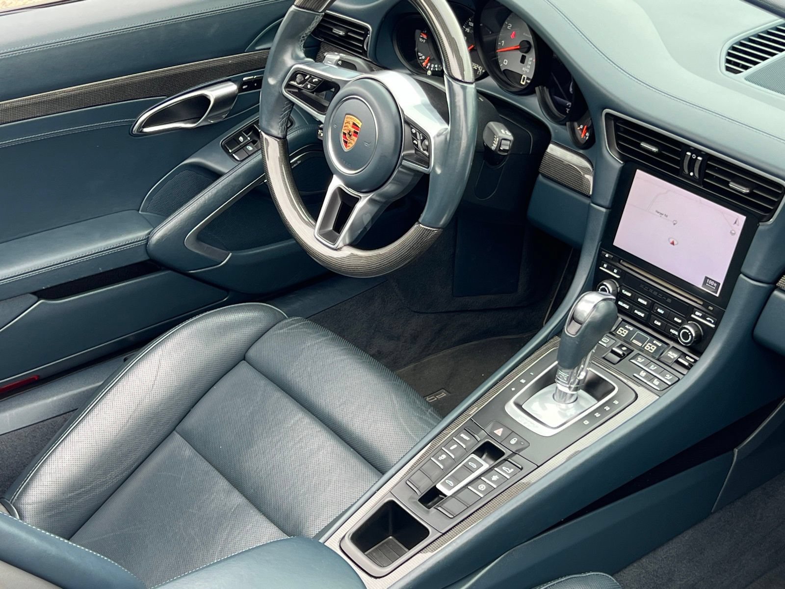 Certified 2017 Porsche 911 Targa 4S AWD/4WD image 18