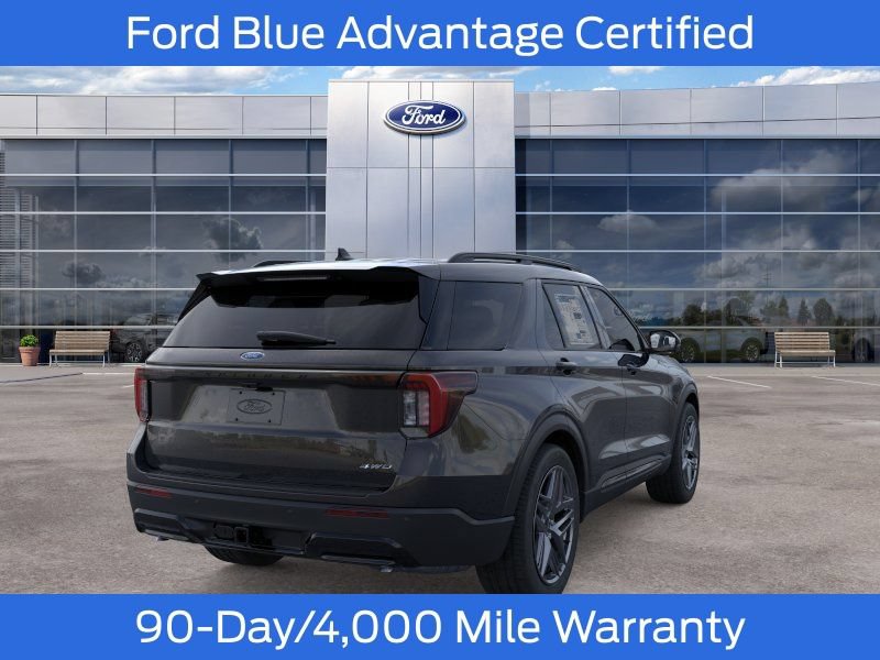 Used 2026 Ford Explorer ST-Line w/ ST-Line Street Pack AWD/4WD image 9