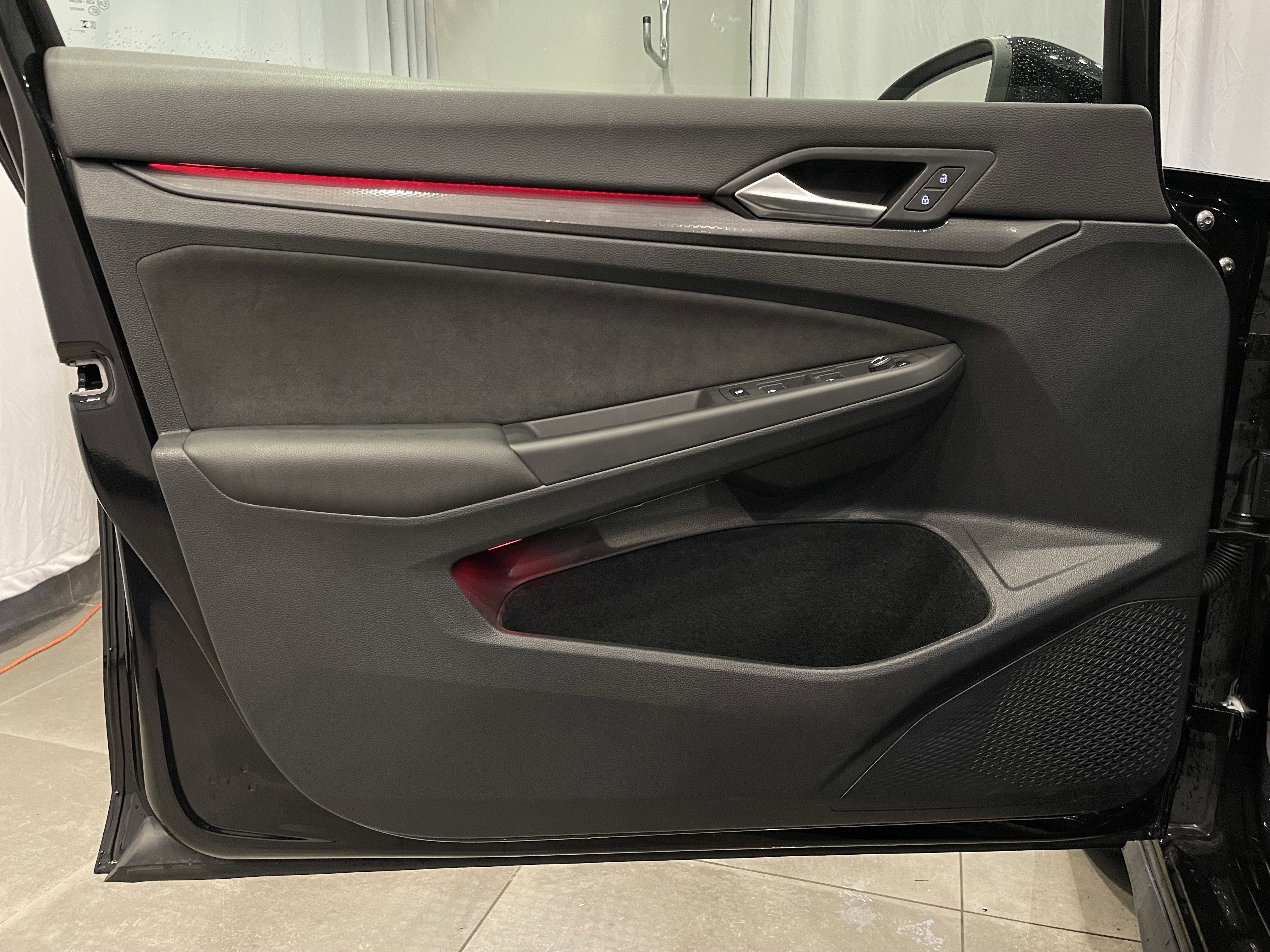 Used 2024 Volkswagen GTI SE image 12