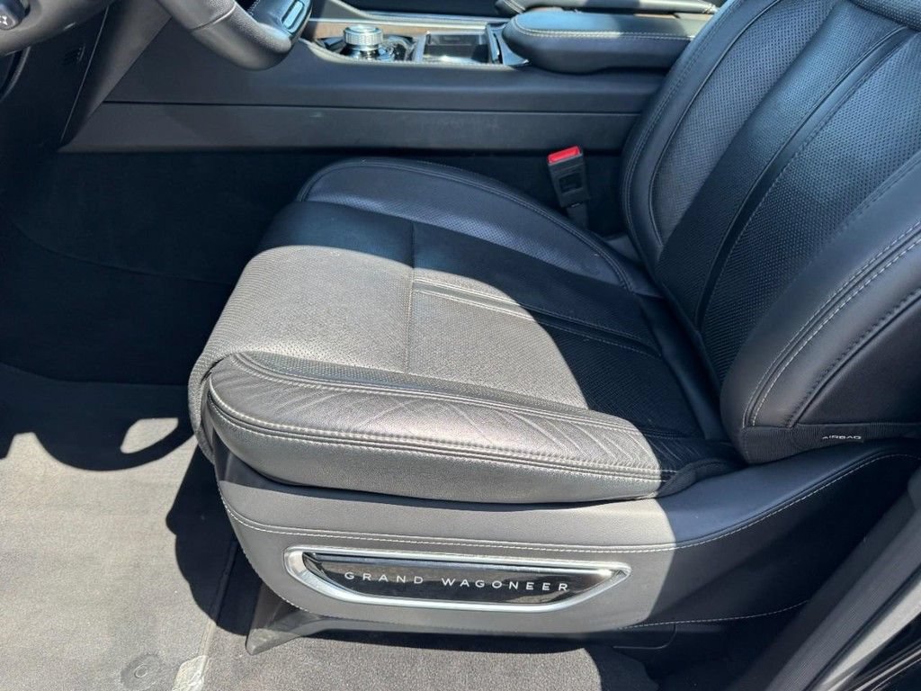 Used 2024 Jeep Grand Wagoneer L 4WD image 16