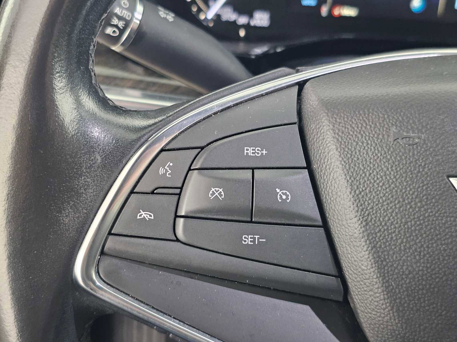 Used 2019 Cadillac XT5 FWD image 27