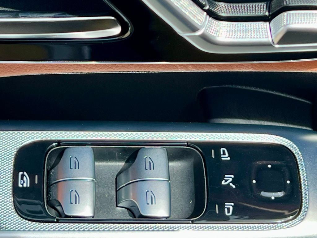 Certified 2026 Mercedes-Benz GLC 300 4MATIC image 32