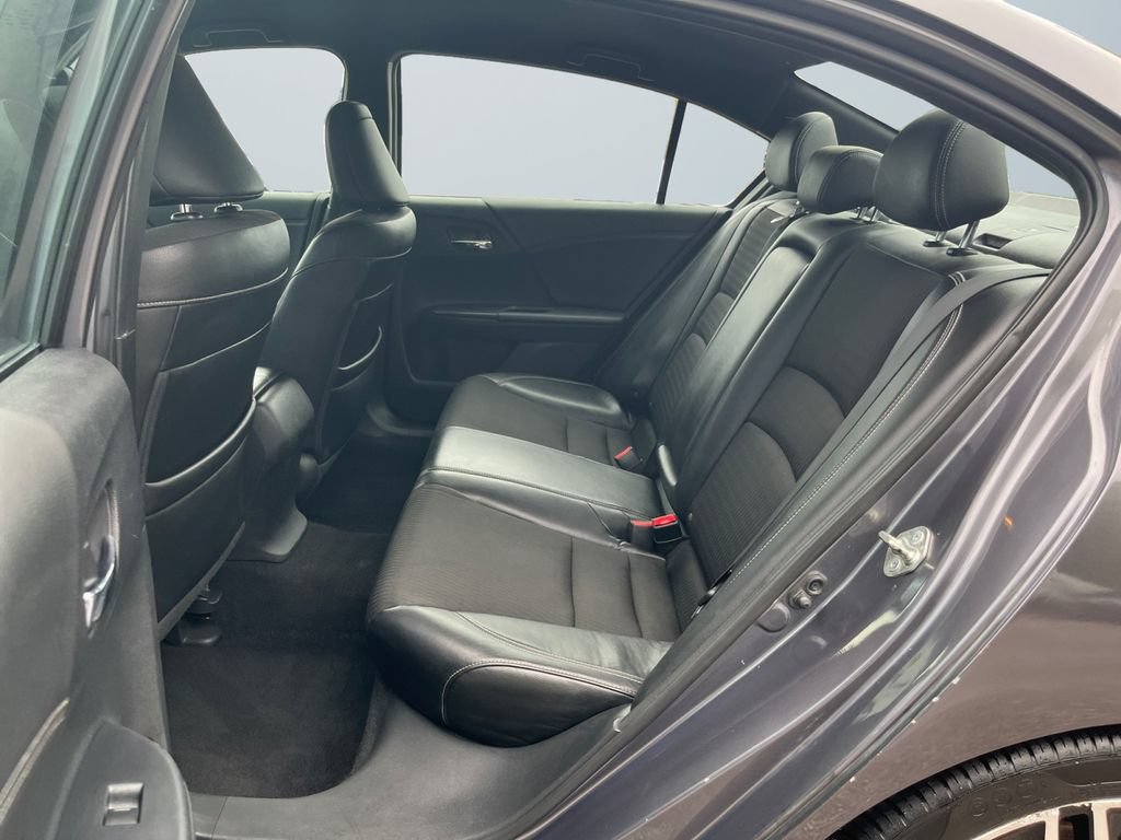 Used 2016 Honda Accord Sport image 13