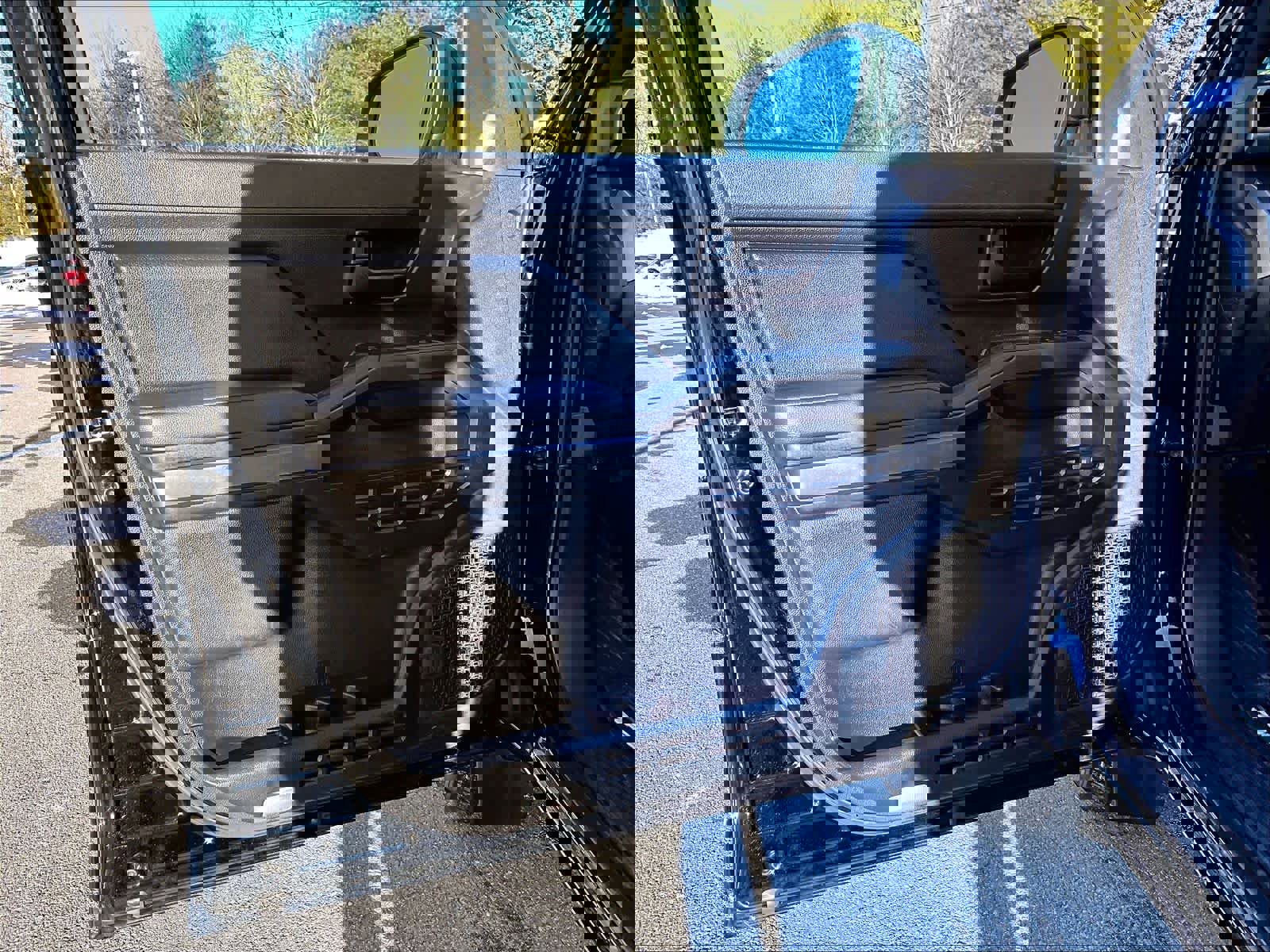 Used 2024 Toyota Tacoma SR5 image 9