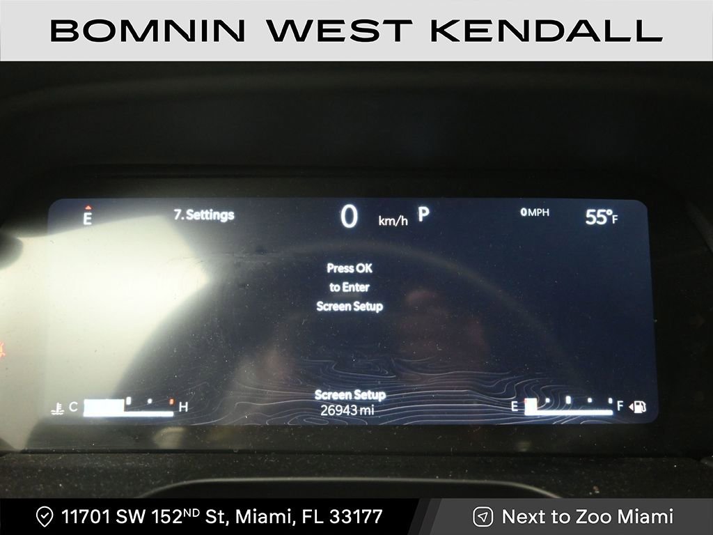 Used 2024 Jeep Grand Cherokee Limited w/ Black Appearance Package image 11