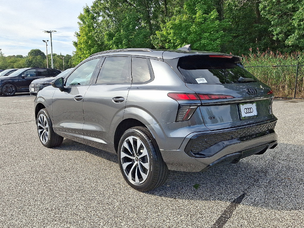 New 2026 Audi Q3 quattro 2.0T AWD/4WD image 3