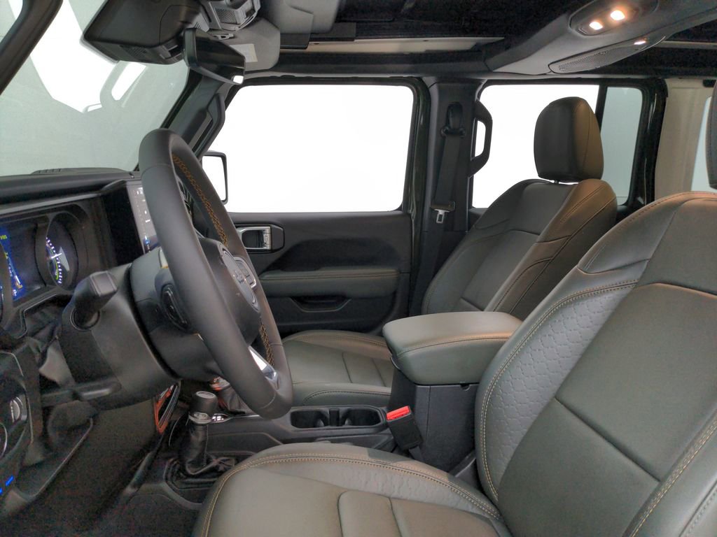 Used 2024 Jeep Wrangler High Altitude AWD/4WD image 18