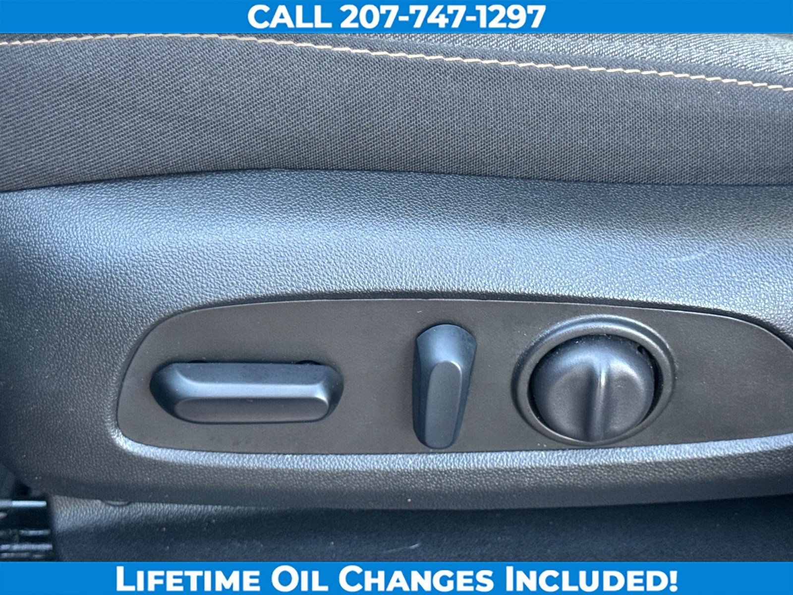 Used 2023 Chevrolet Equinox LT AWD/4WD image 13