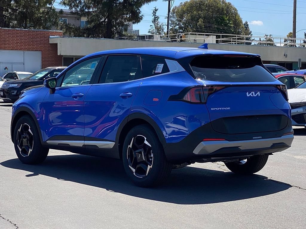 New 2026 Kia Sportage EX FWD image 6