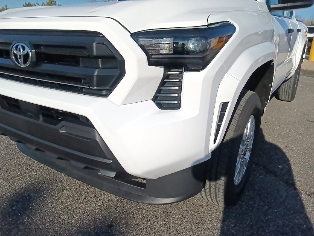 New 2026 Toyota Tacoma SR image 9