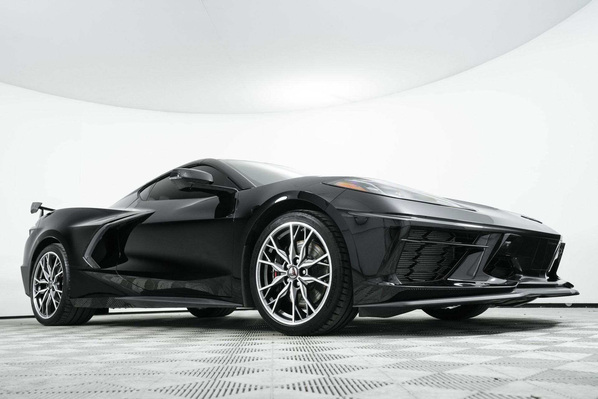 Used 2025 Chevrolet Corvette Stingray Preferred Cpe w/ Z51 Performance Package RWD image 97