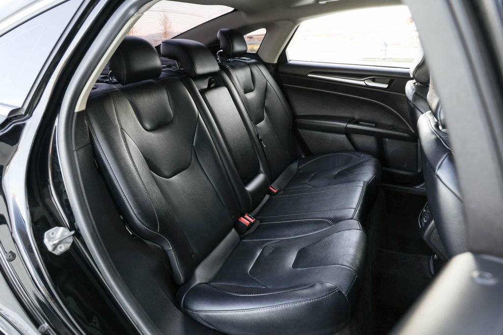 Used 2018 Ford Fusion Titanium AWD/4WD image 24