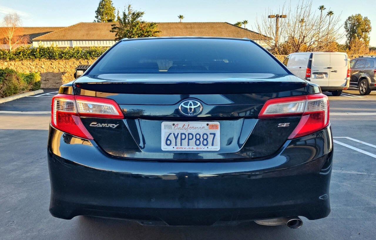 Used 2012 Toyota Camry SE image 5
