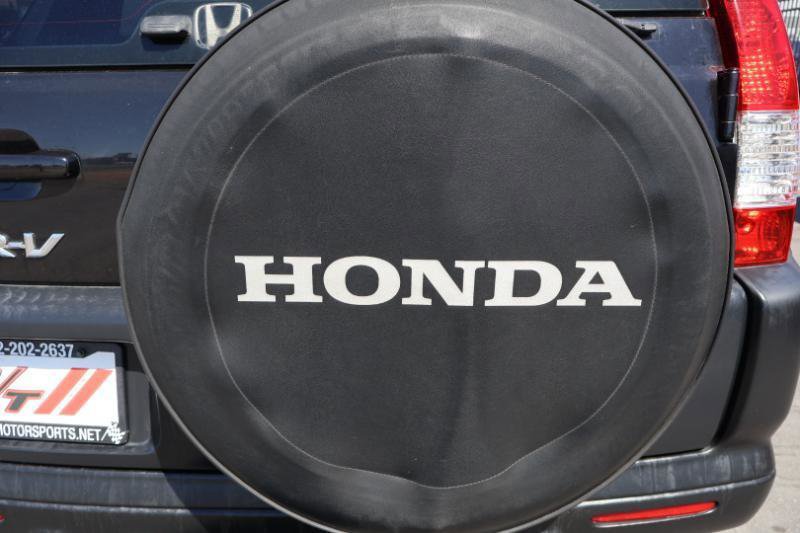 Used 2005 Honda CR-V LX image 11