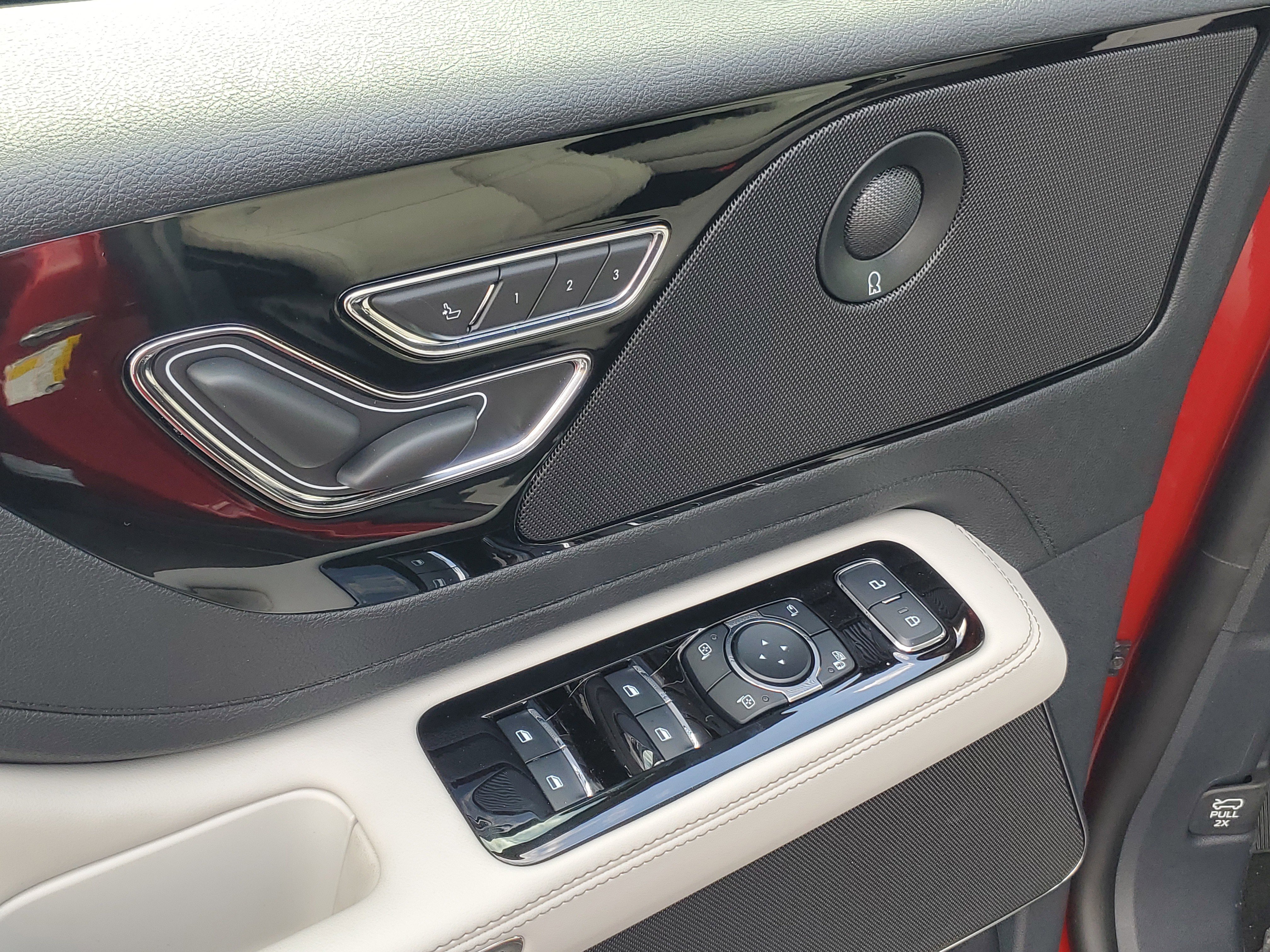 New 2026 Lincoln Aviator Reserve image 9