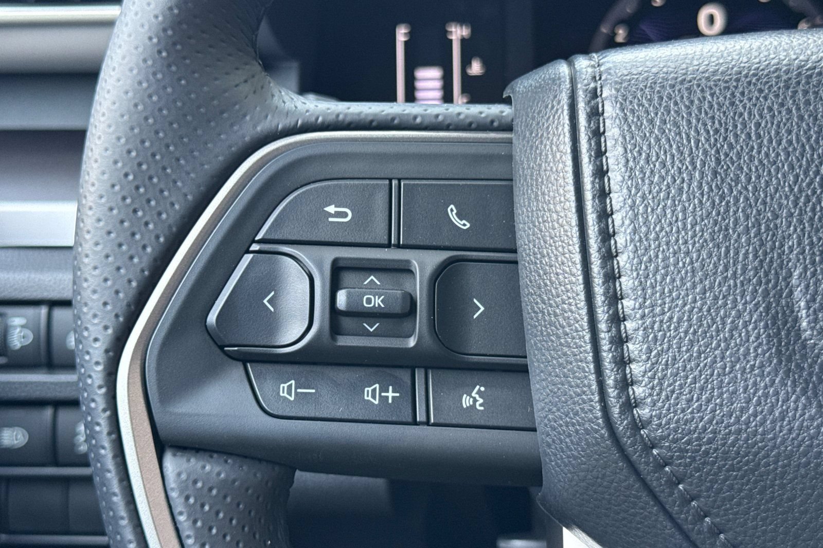 New 2026 Toyota 4Runner SR5 AWD/4WD image 25