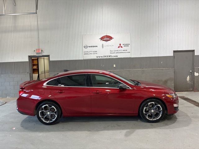 Used 2019 Chevrolet Malibu RS image 2