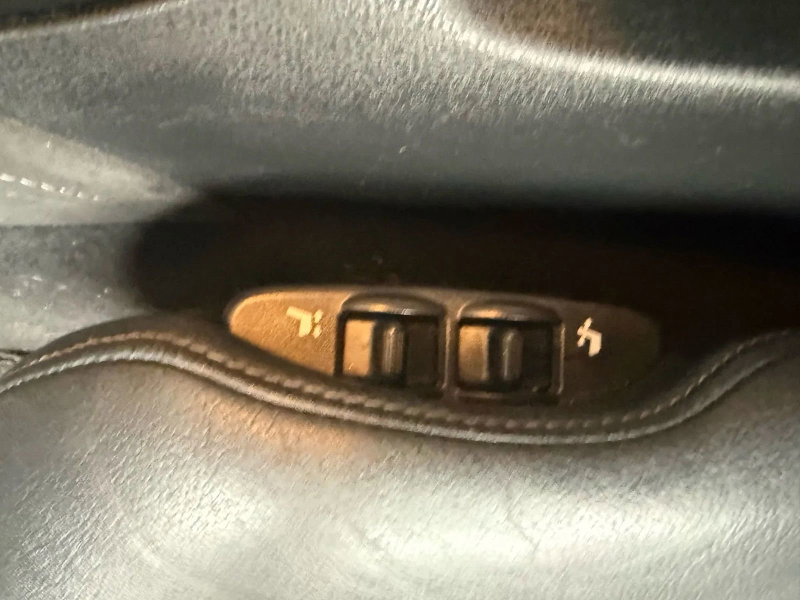 Used 2015 Nissan 370Z Touring Sport image 33