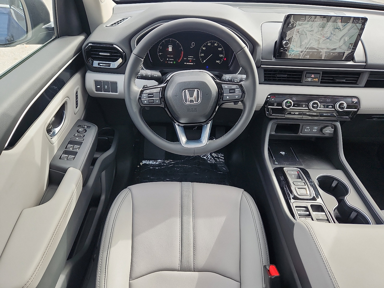 New 2025 Honda Pilot Touring image 7