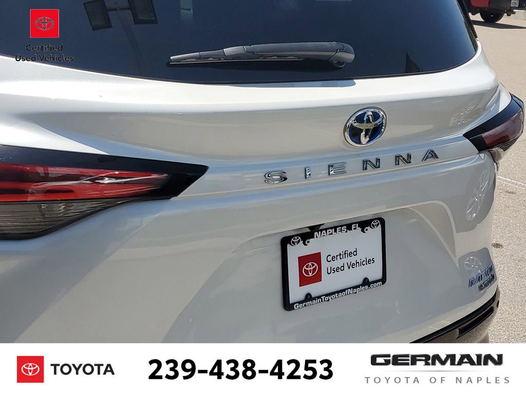 Used 2024 Toyota Sienna Platinum FWD image 17