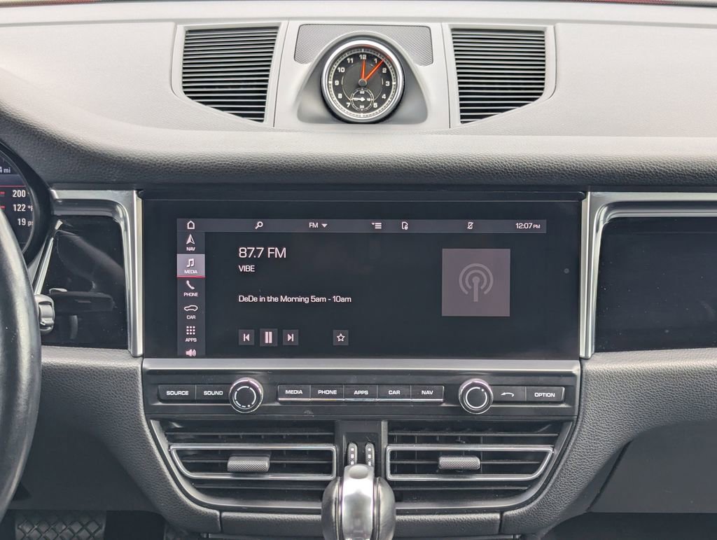 Used 2021 Porsche Macan S w/ Premium Package Plus image 9