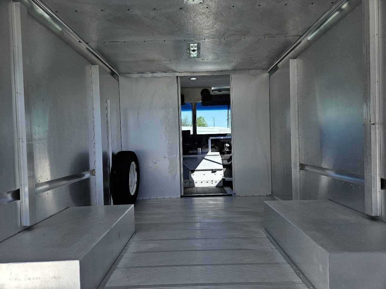 Used 2013 Ford E-350 and Econoline 350 Super Duty w/ Air Conditioning Prep Pkg image 16