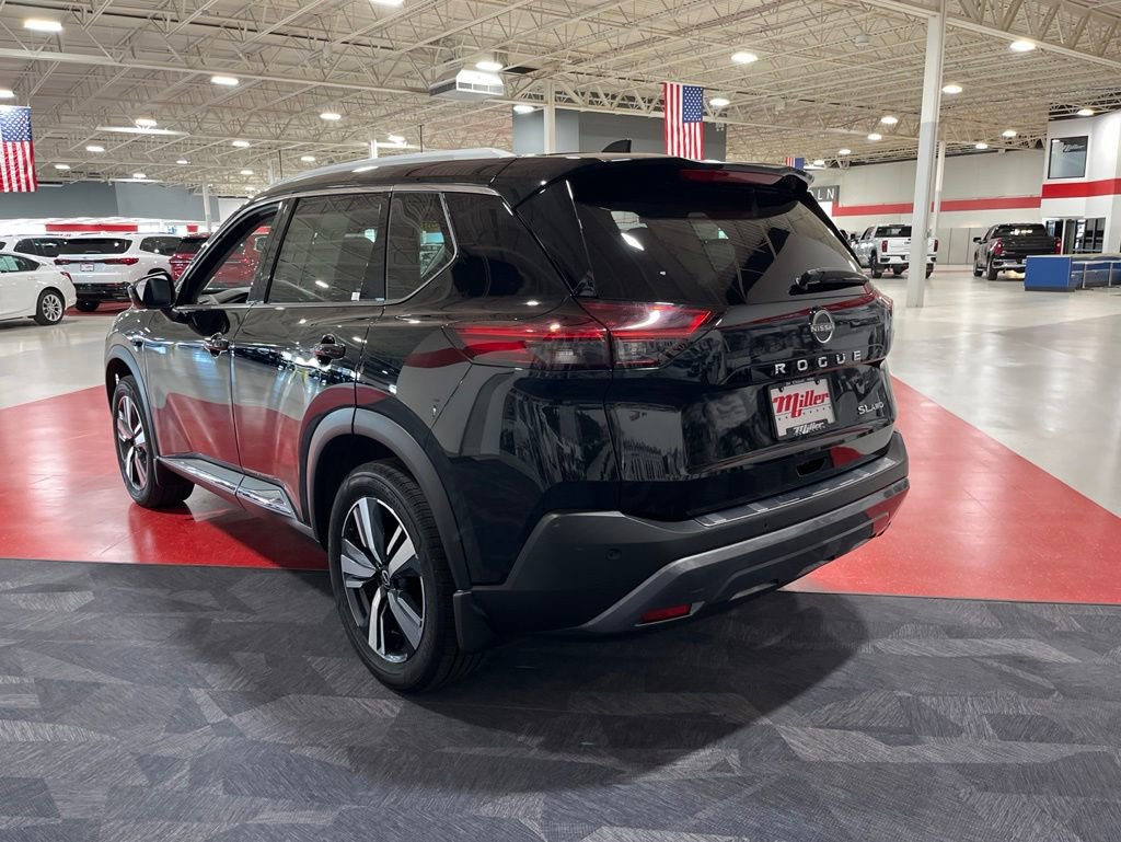 Used 2023 Nissan Rogue SL AWD/4WD image 8