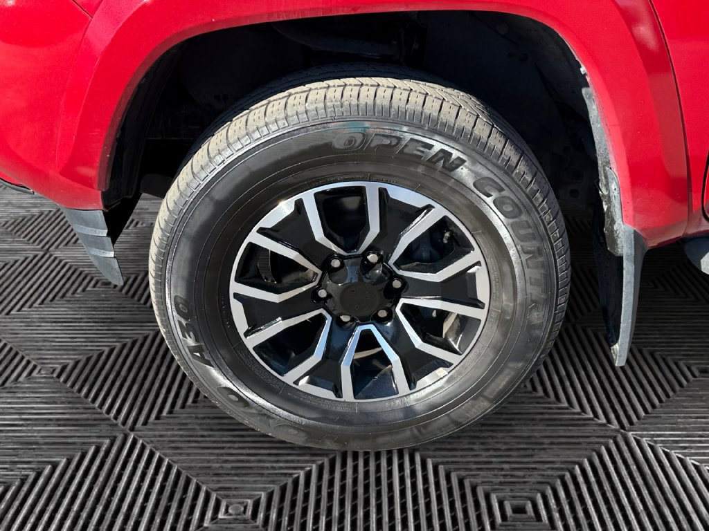 Used 2023 Toyota Tacoma TRD Sport AWD/4WD image 14