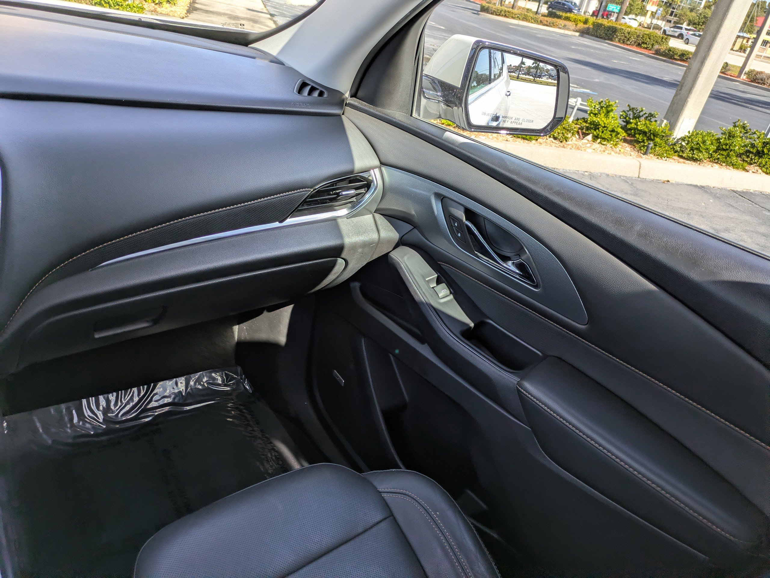 Used 2018 Chevrolet Traverse Premier w/ Driver Confidence II Package image 16