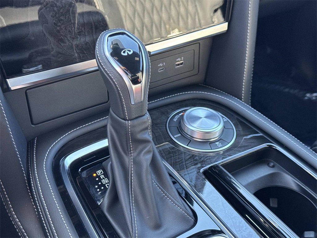 Certified 2024 INFINITI QX80 Sensory image 30