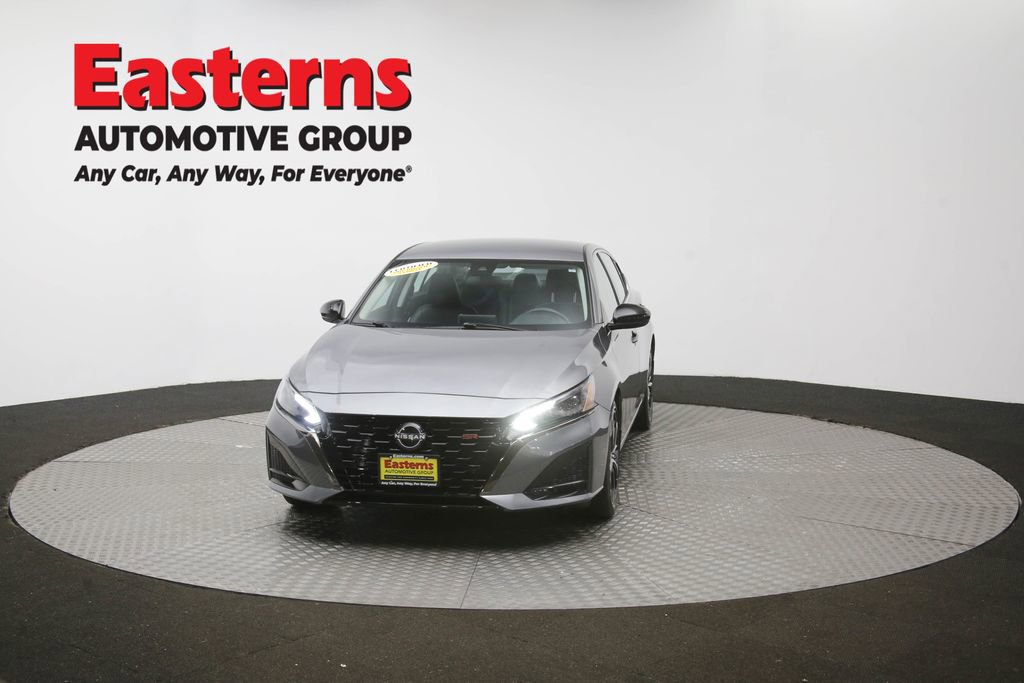 Used 2023 Nissan Altima 2.5 SR FWD image 52