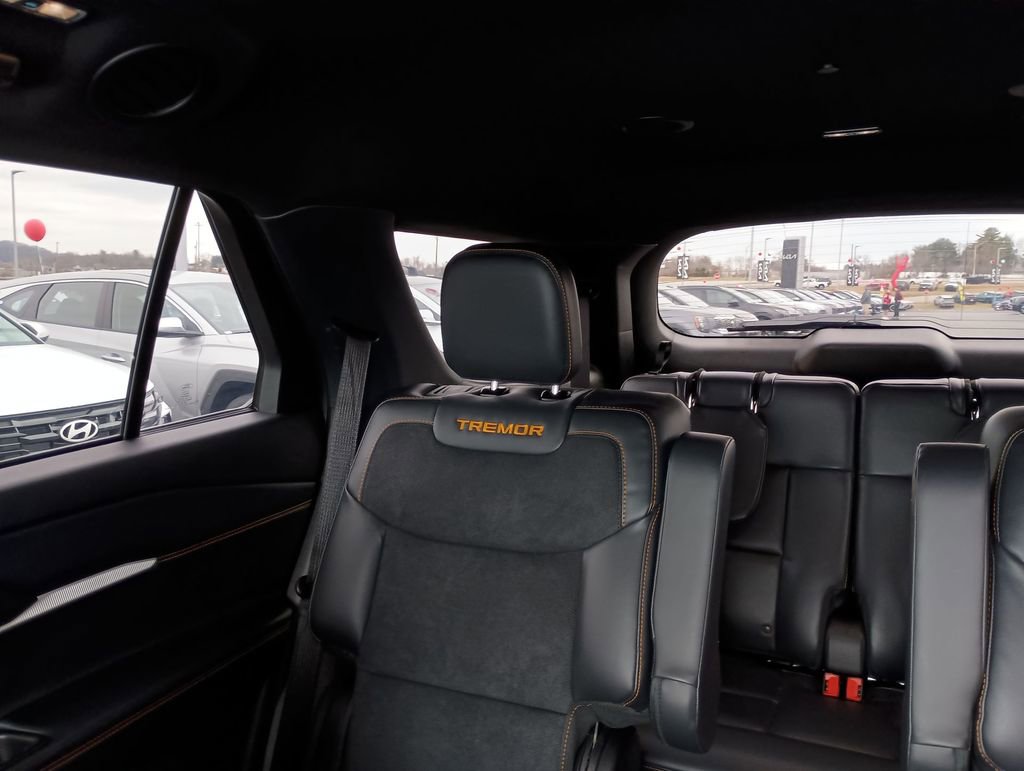 Used 2026 Ford Explorer Tremor AWD/4WD image 12