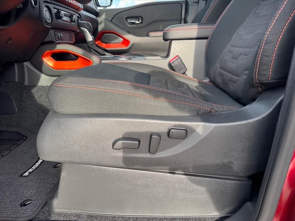 Certified 2025 Nissan Frontier Pro-X w/ Pro Convenience Package image 15