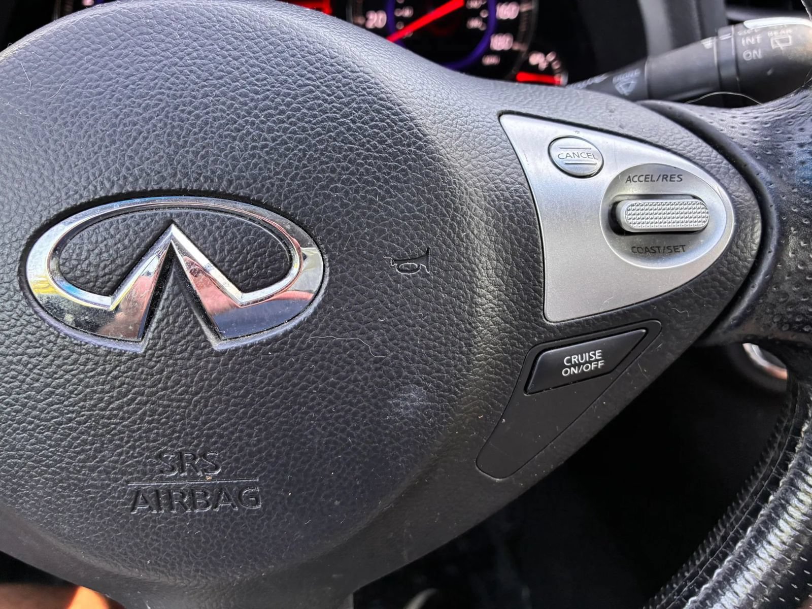 Used 2011 INFINITI FX35 AWD w/ Premium Pkg image 25