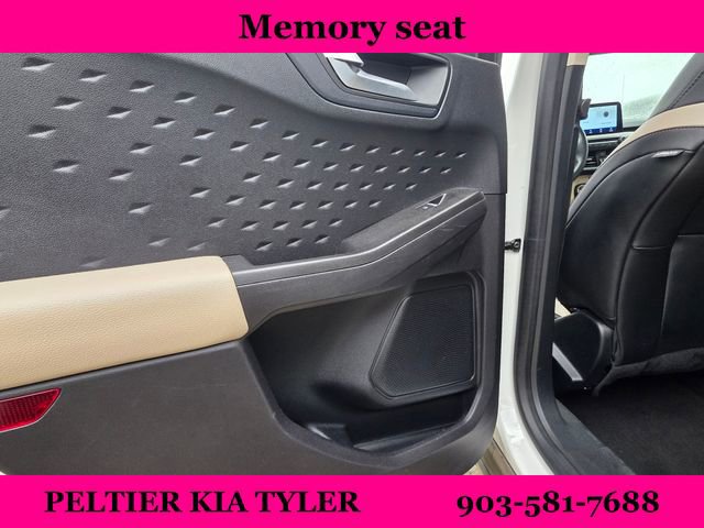 Used 2020 Ford Escape SEL image 16