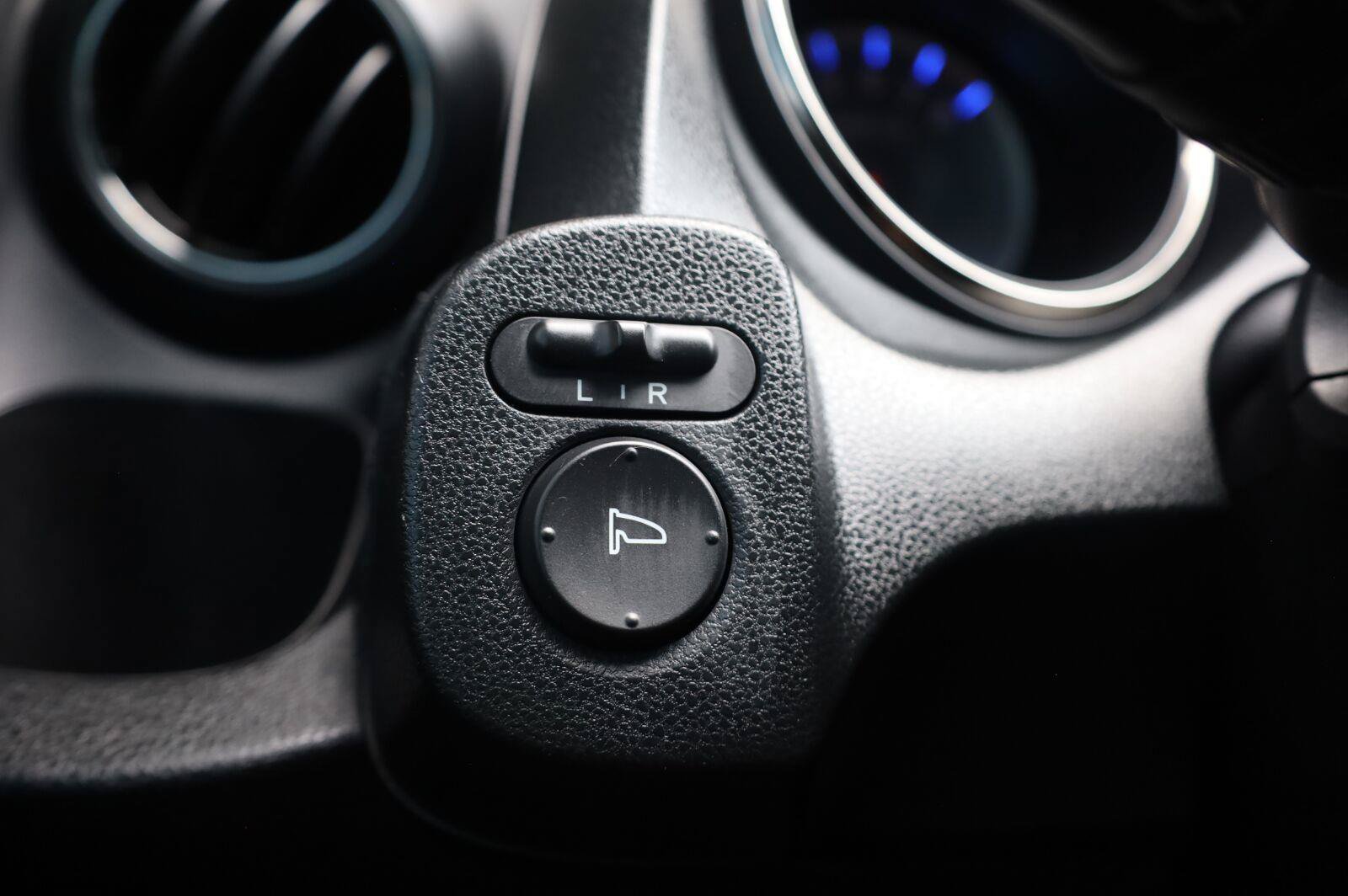 Used 2013 Honda Fit Sport image 35