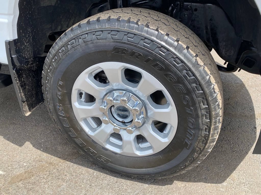 Used 2023 Ford F350 XLT AWD/4WD image 29