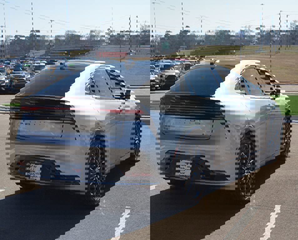 Used 2024 Toyota Prius Limited w/ Limited Premium Package FWD image 20