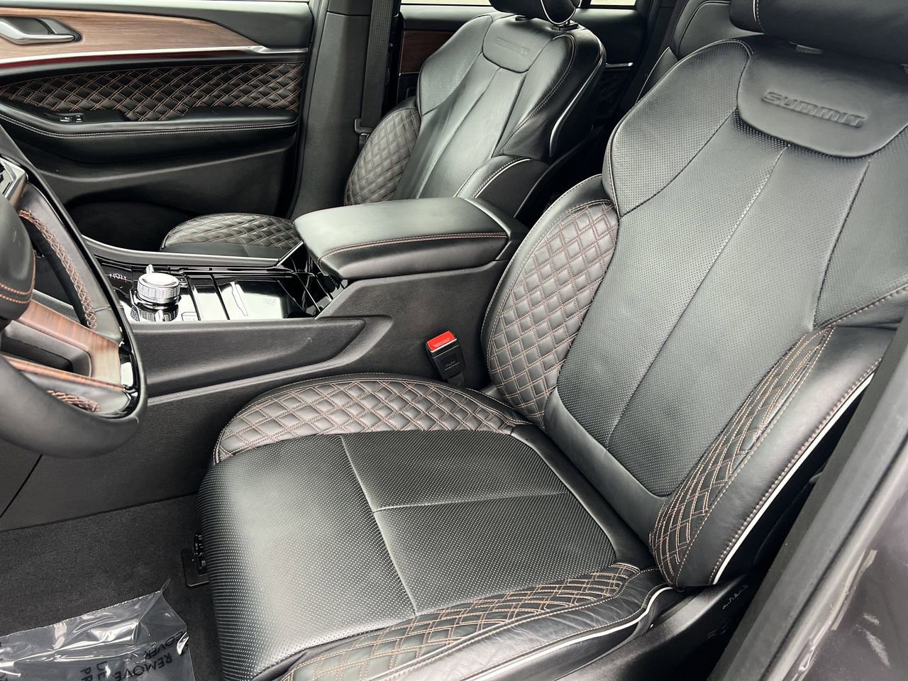 Used 2025 Jeep Grand Cherokee Summit image 32