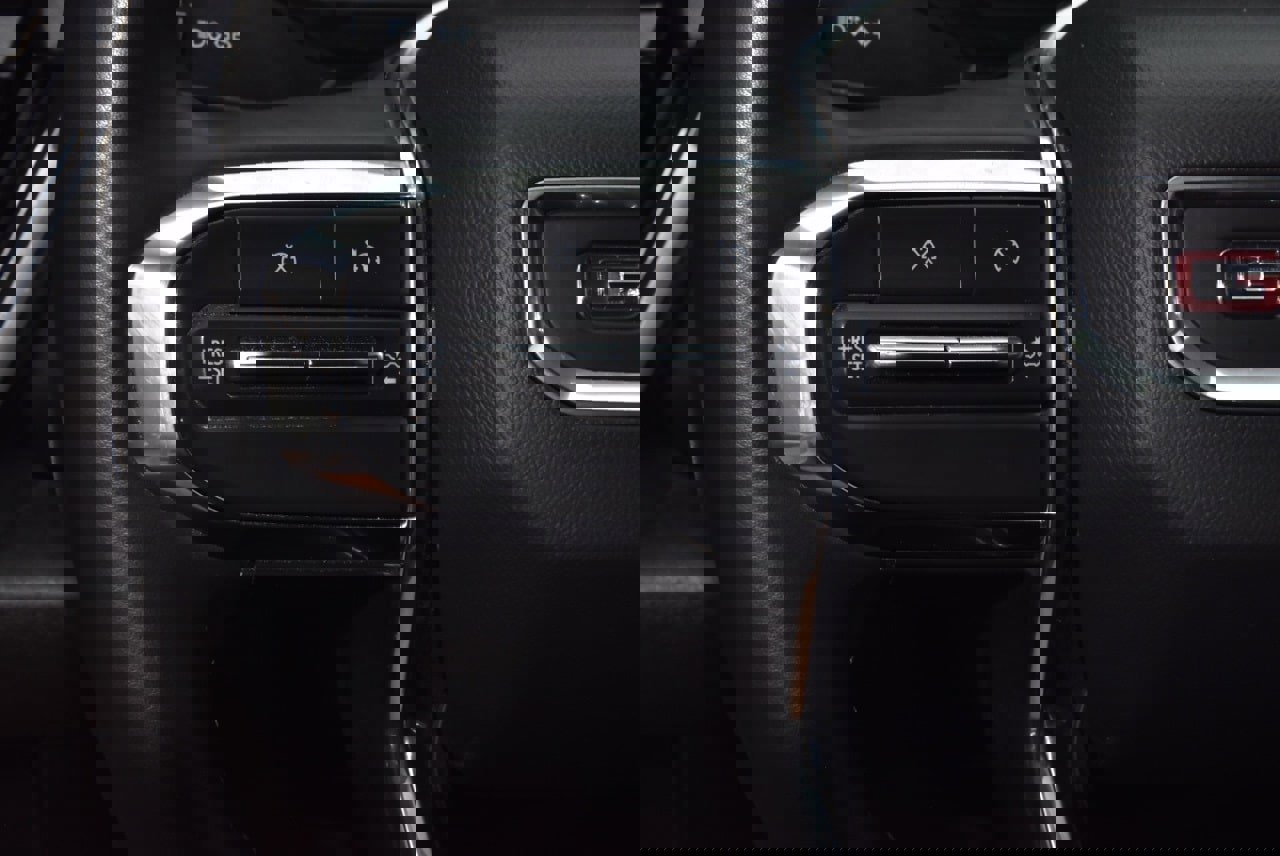 Used 2024 GMC Canyon Elevation w/ Convenience Package image 23