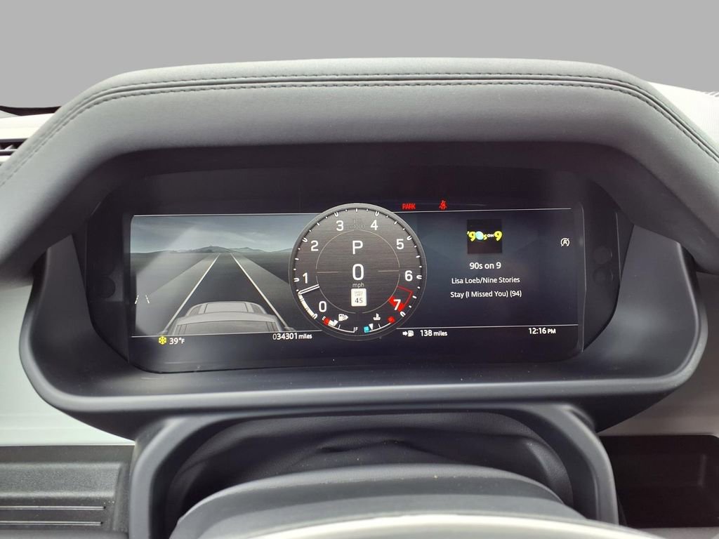 Used 2025 Land Rover Defender 110 S image 16