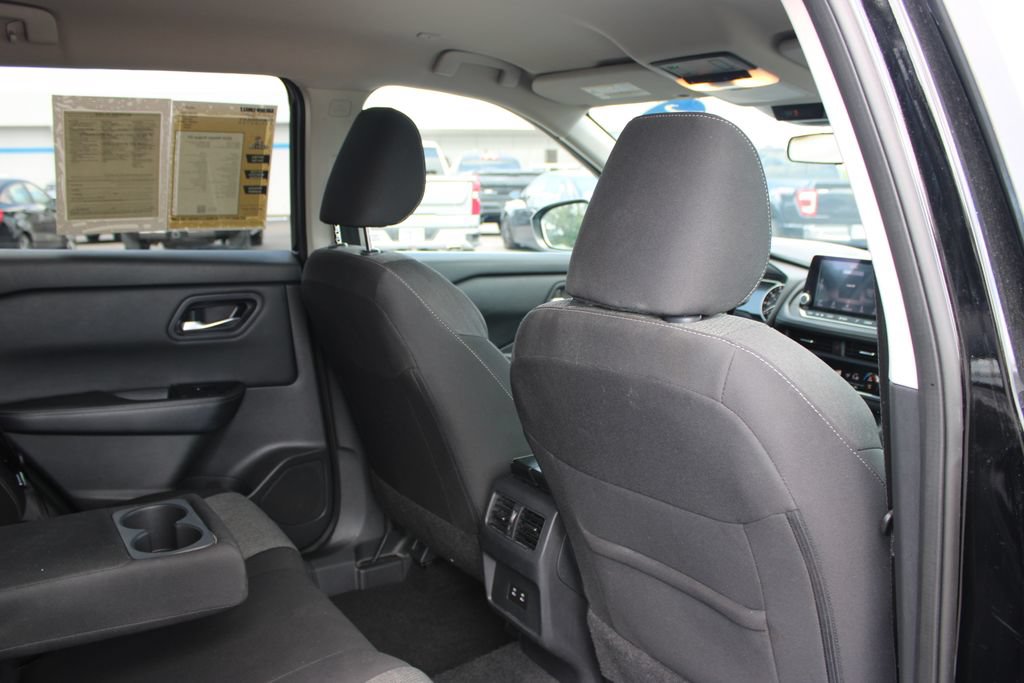 Used 2024 Nissan Rogue SV AWD/4WD image 32