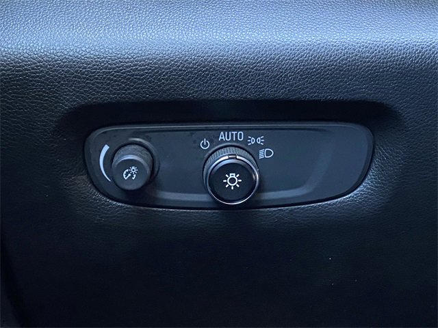 Used 2020 Chevrolet Traverse LS image 18