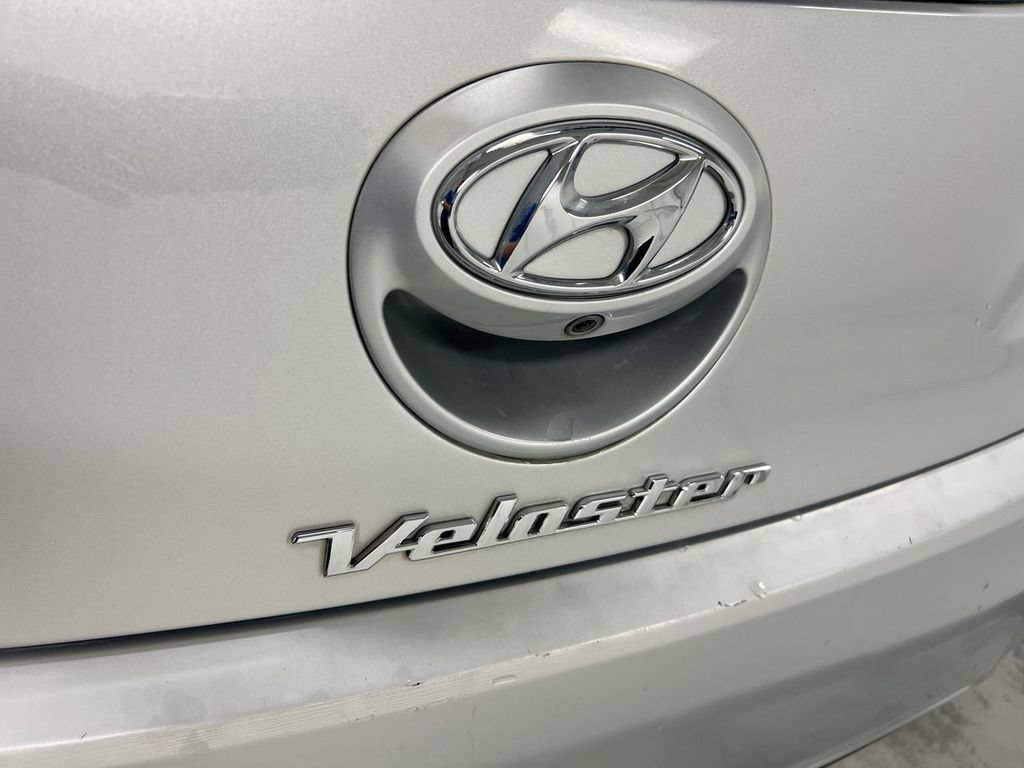 Used 2016 Hyundai Veloster w/ Option Group 02 FWD image 26