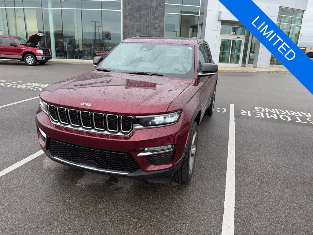 Used 2025 Jeep Grand Cherokee Limited AWD/4WD image 2