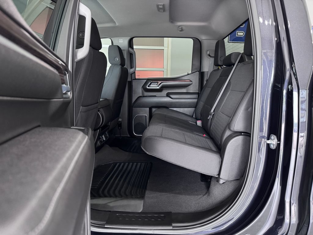 Certified 2023 Chevrolet Silverado 1500 LT AWD/4WD image 13