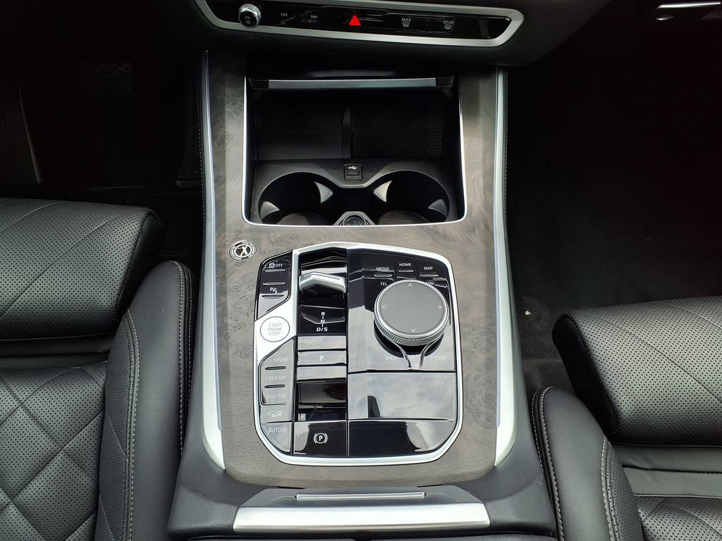 Used 2024 BMW X5 xDrive40i AWD/4WD image 28