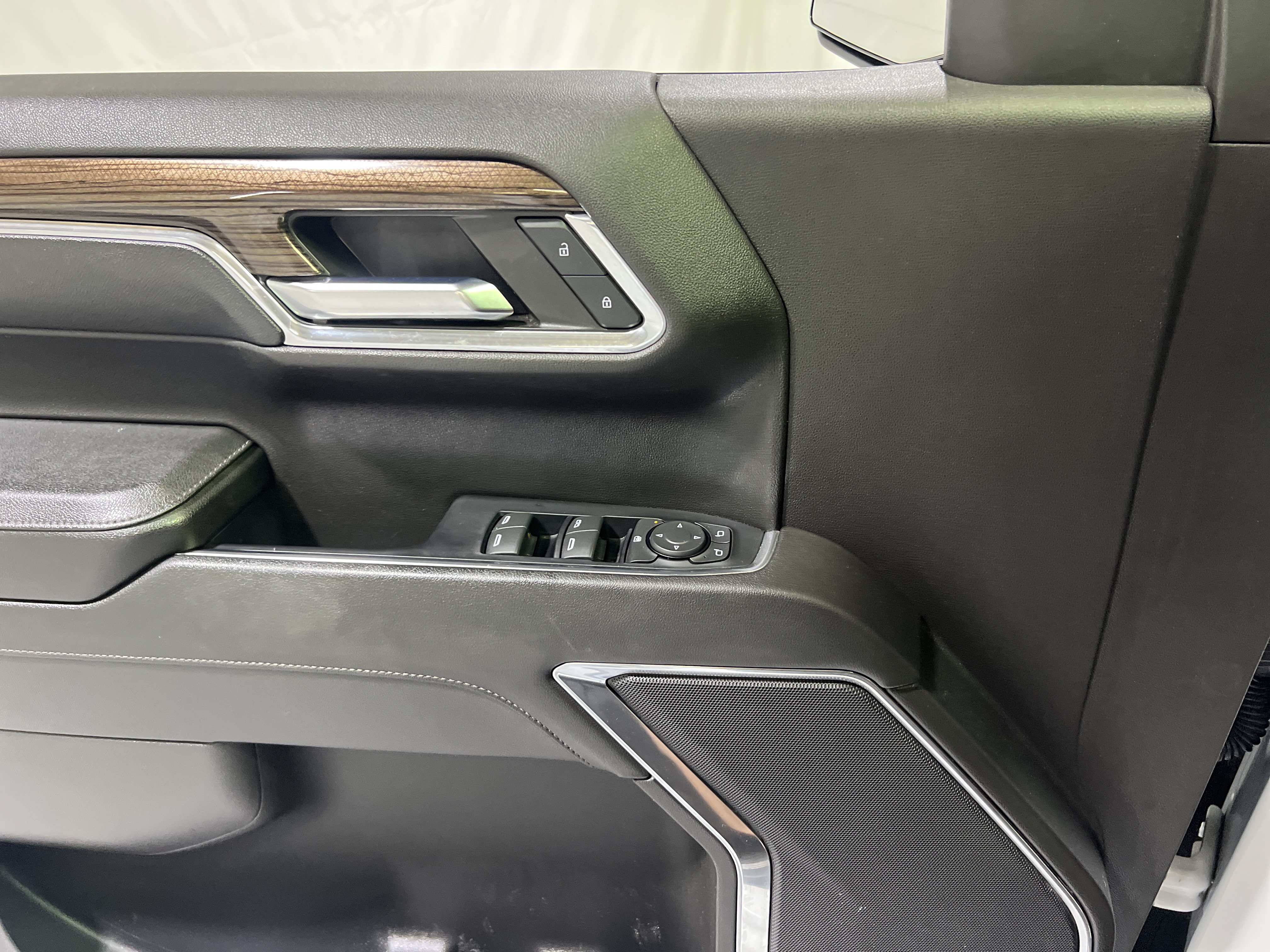 Certified 2023 Chevrolet Silverado 1500 LT AWD/4WD image 23