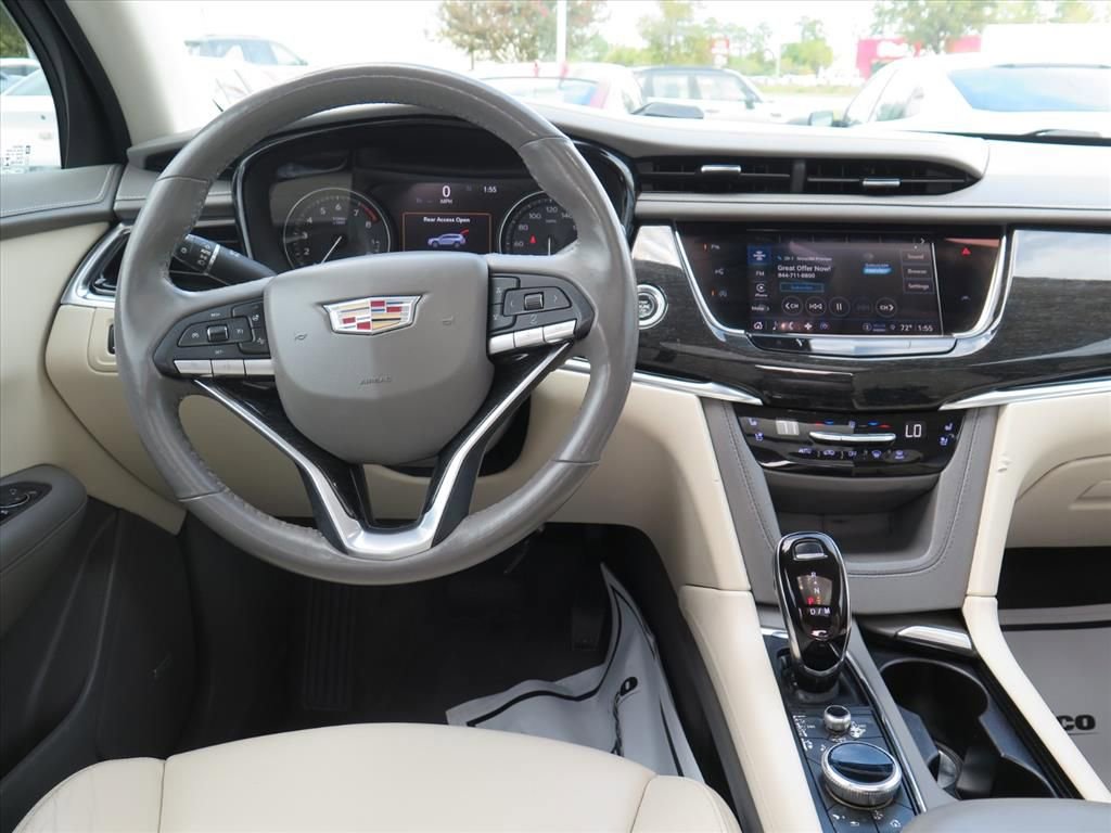 Used 2022 Cadillac XT6 Premium Luxury w/ Technology Package image 21