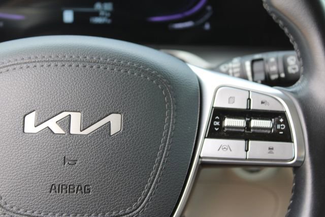 Used 2025 Kia Telluride S FWD image 18